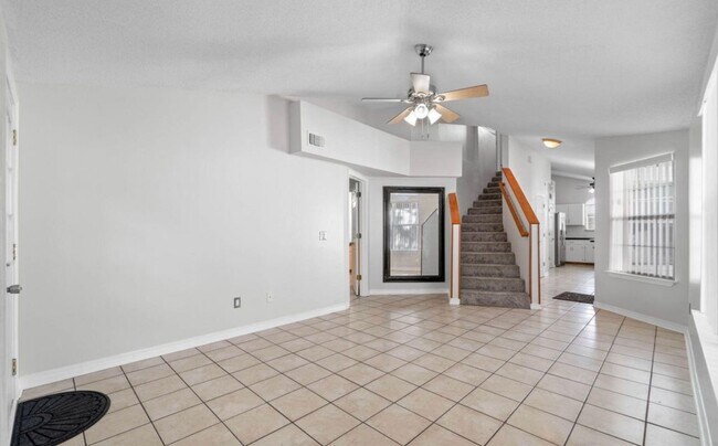 Building Photo - 1810 Hurlburt Rd