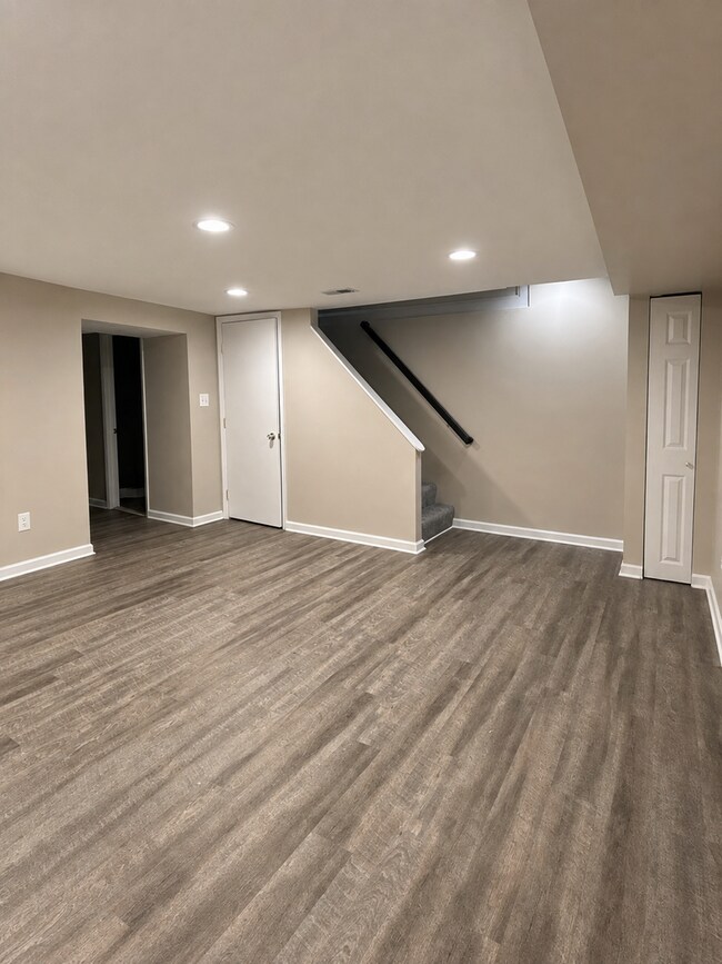 Building Photo - 8616 Black Oak Rd