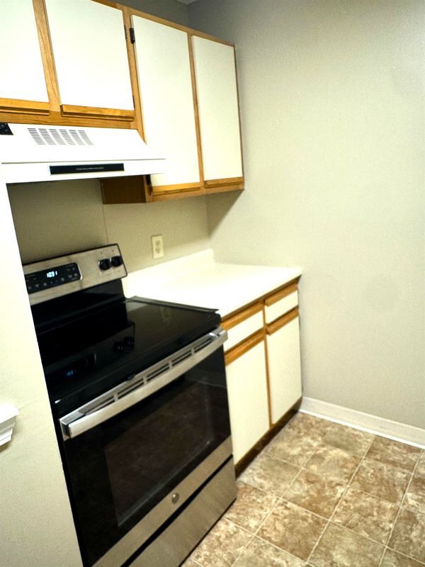 Building Photo - 130 Eastern, Unit #302