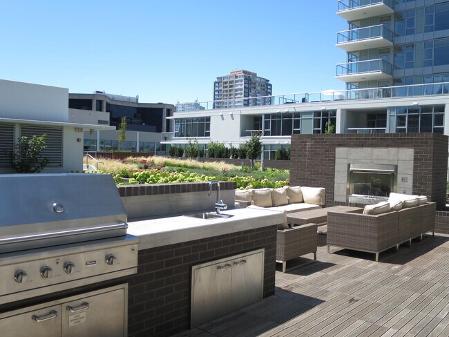 Building Photo - Insignia Condominiums ~ South Lake Union/B...