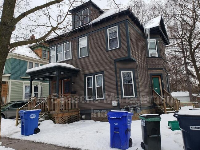 Primary Photo - 79 Loomis St