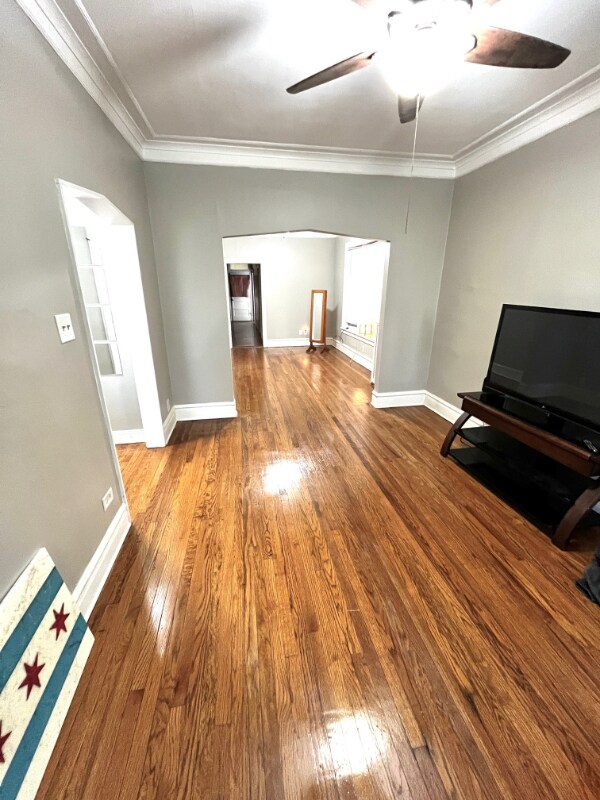 Building Photo - 5428 S Drexel Ave