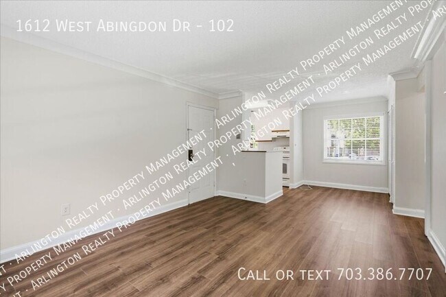 Building Photo - 1612 W Abingdon Dr