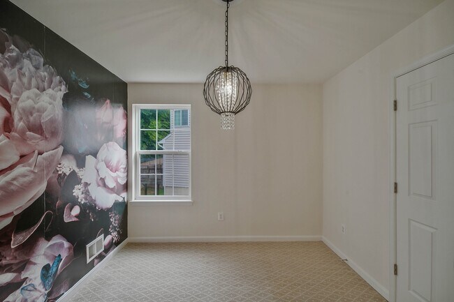 Building Photo - 3461 Eagle Ridge Dr