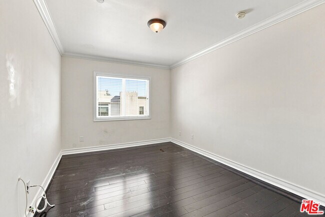 Building Photo - 1828 Glendon Ave