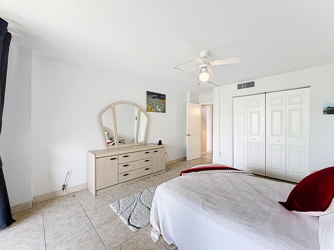 Building Photo - 755 Dotterel Rd
