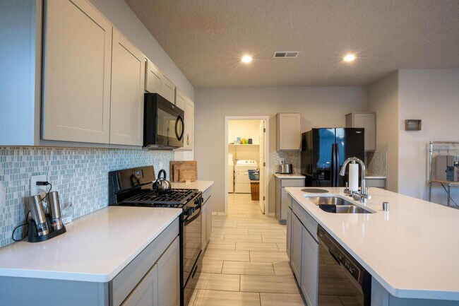 Building Photo - 10753 Aspiration Ln SW