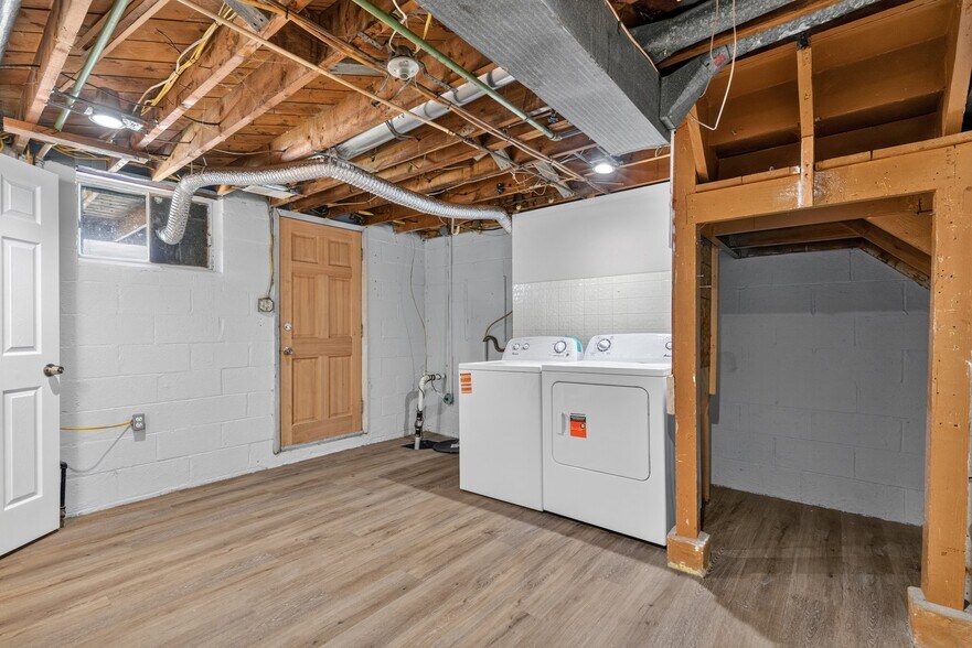 Building Photo - 1524 Barkley Ave