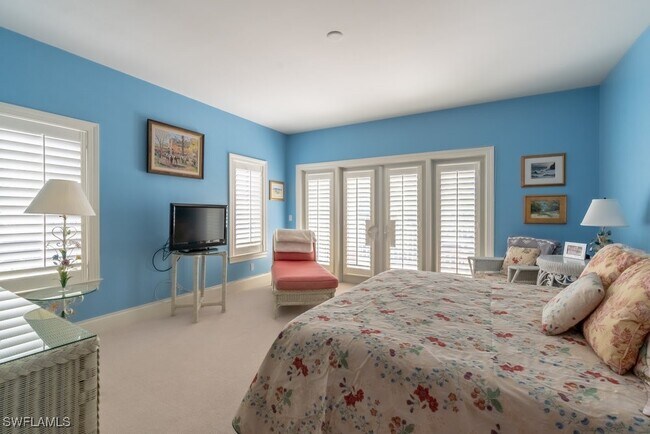 Building Photo - 300 3rd Ave S