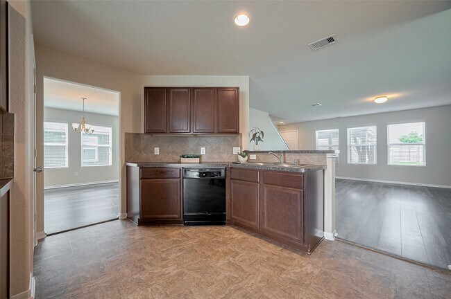 Building Photo - 2315 Zephyr Ln