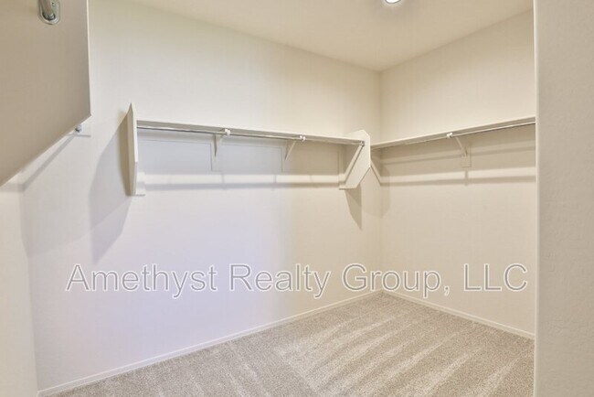 Building Photo - 24642 W Flores Dr
