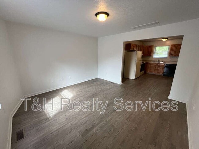 Building Photo - 4807 IN-39