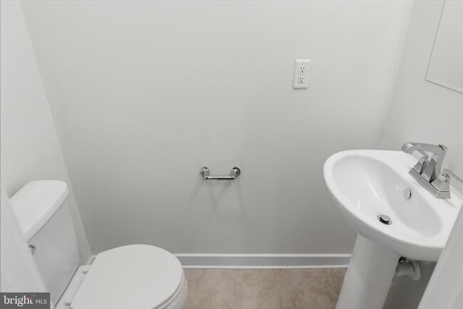 Building Photo - 16199 Columbus Ave