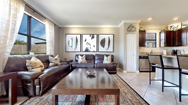 Building Photo - 154 SE 23rd Terrace