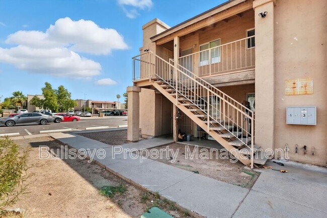 Building Photo - 2701 E Beck Ln