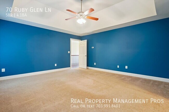 Building Photo - 70 Ruby Glen Ln