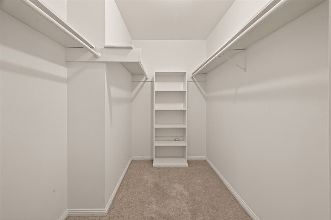 Building Photo - 422 Willow Vista Dr