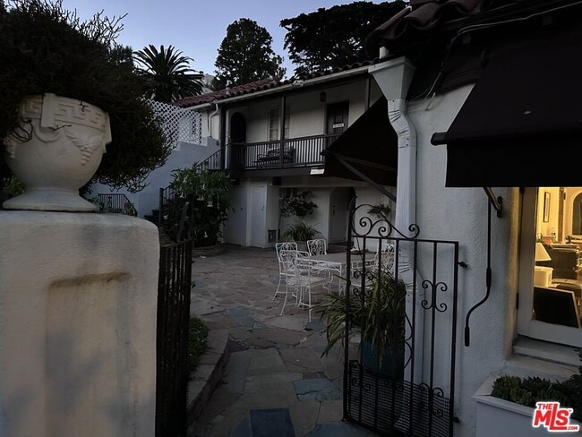 Building Photo - 311 Amalfi Dr