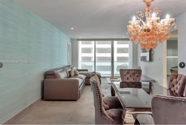 Building Photo - 4001 S Ocean Dr