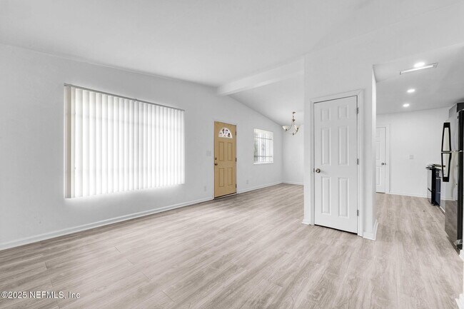 Building Photo - 9155 Sibbald Rd
