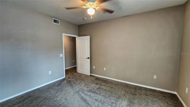 Building Photo - 4170 Central Sarasota Pkwy