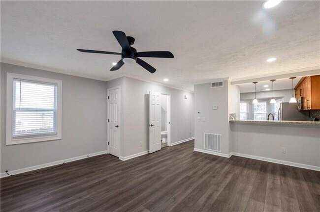 Building Photo - 3517 Kennesaw Station Dr