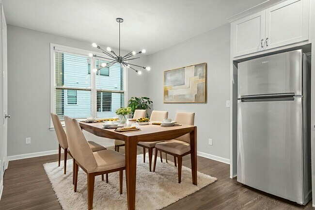 Building Photo - 772 Aerial Way