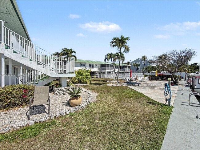 Building Photo - 5301 Ocean Terrace