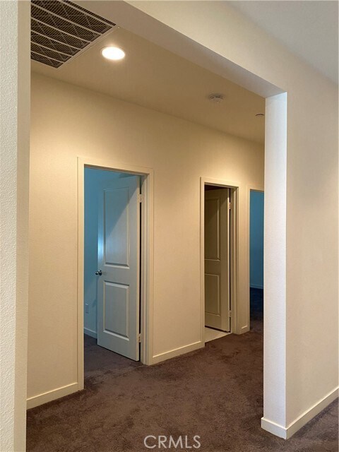 Building Photo - 4232 W Ivesbrook St