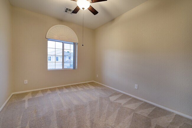 Building Photo - 11749 Via Esperanza St