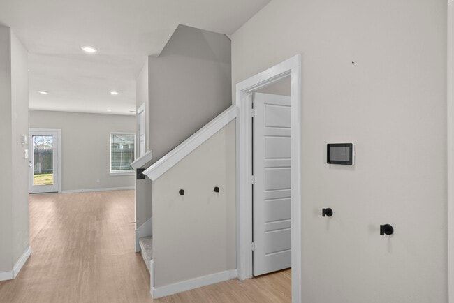 Building Photo - 1203 Lancer Leap Dr