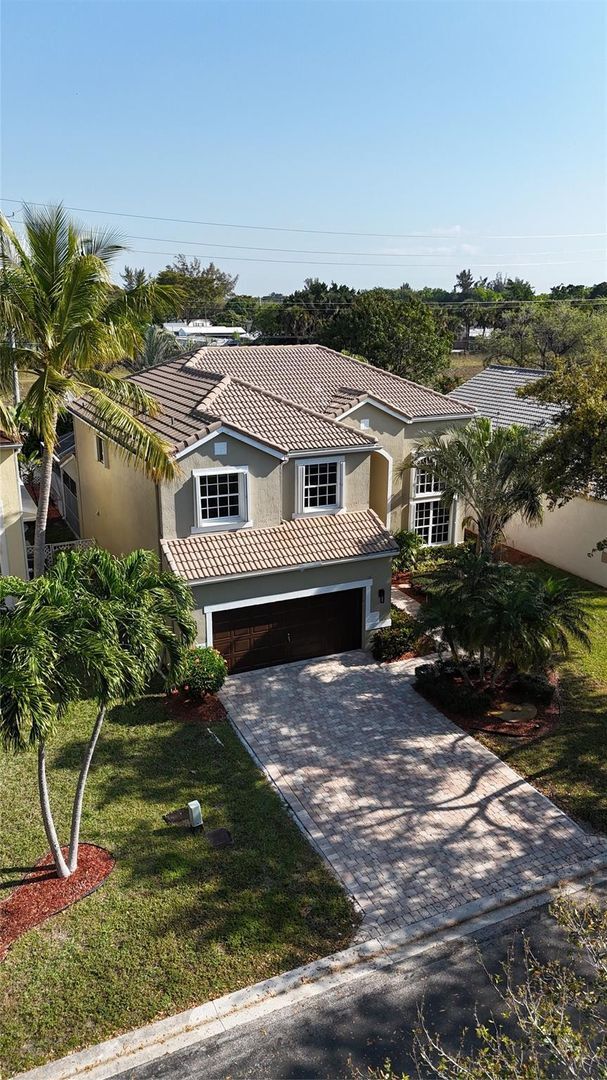 Building Photo - 6733 NW 81st Ct