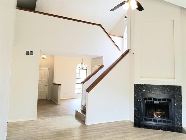 Building Photo - 9315 Bristlebrook Dr