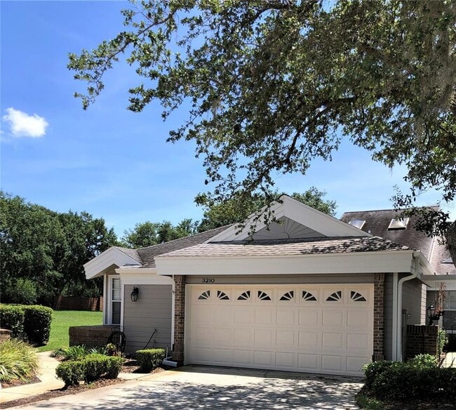 Building Photo - 3210 Stonewater Ct