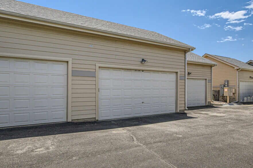 2-Car Garage - 7349 Lowell Blvd