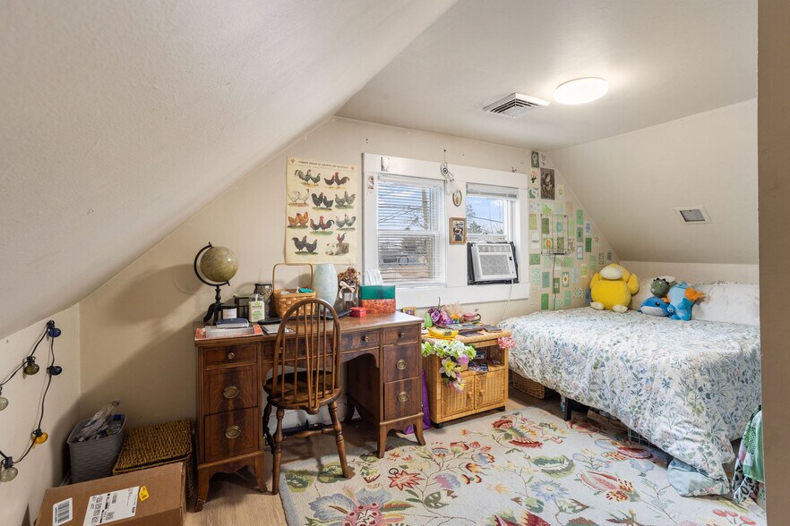 Building Photo - 14 Allison Ave