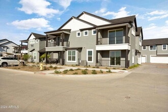 Building Photo - Luxurious Condo in Sterling Grove