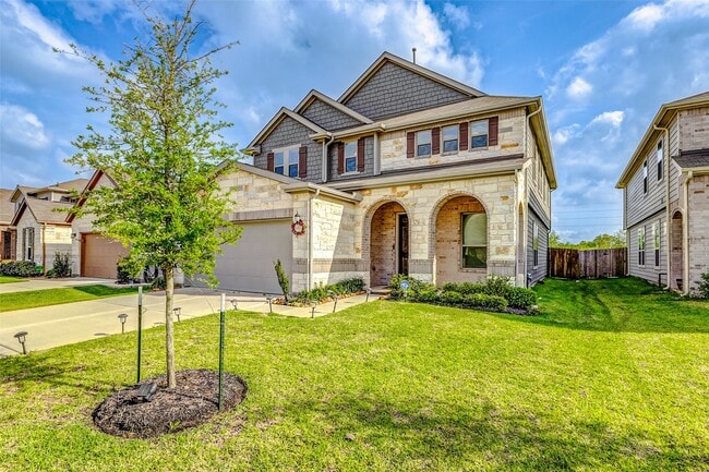 Building Photo - 2939 Lazarina Ln