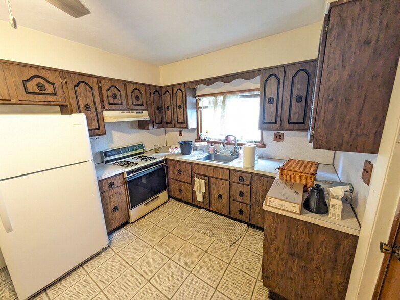 Building Photo - 59 Conwell Ave