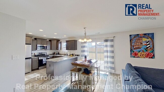 Building Photo - Like New Home with Open Layout Close to Camp Lejeune