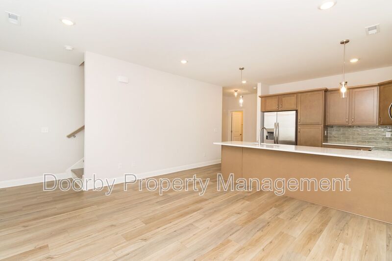 Building Photo - 760 Bespoke Wy