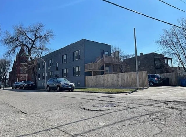 Building Photo - 3639 W Iowa St