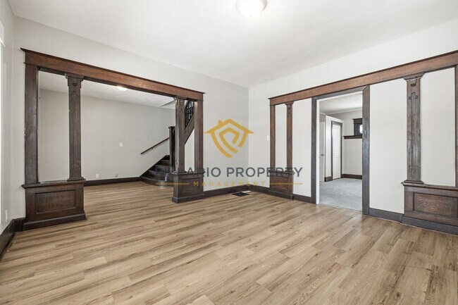 Building Photo - $500 OFF MOVE-IN SPECIAL!!! 4 Bedroom home in Near Downtown Indy! Available Now!