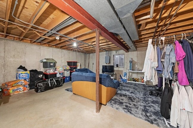 Building Photo - 4343 W Emerald Way St