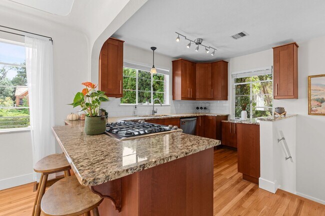 Building Photo - Stunning 4 Bed 2 Bath Home across the Stre...