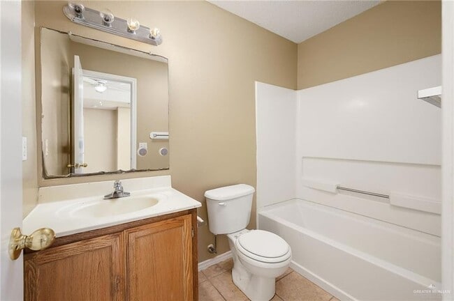 Building Photo - 4208 Flamingo Ave