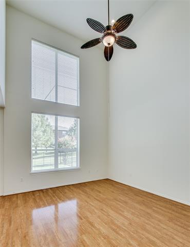 Building Photo - 1041 Colonial Dr
