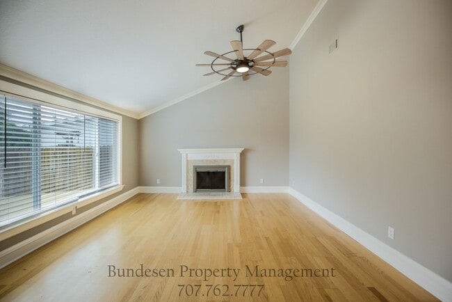 Building Photo - 746 Bonnie Ave