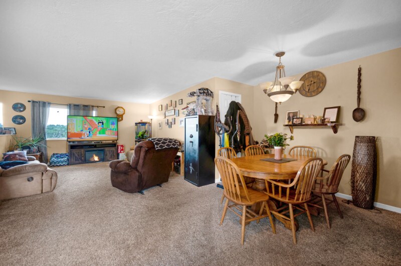 Building Photo - 2165 Broadmoor Rd Cir