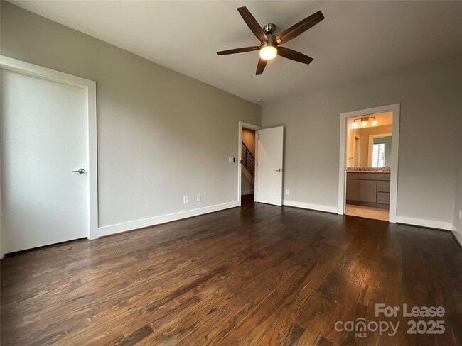 Building Photo - 1012 Westbrook Dr
